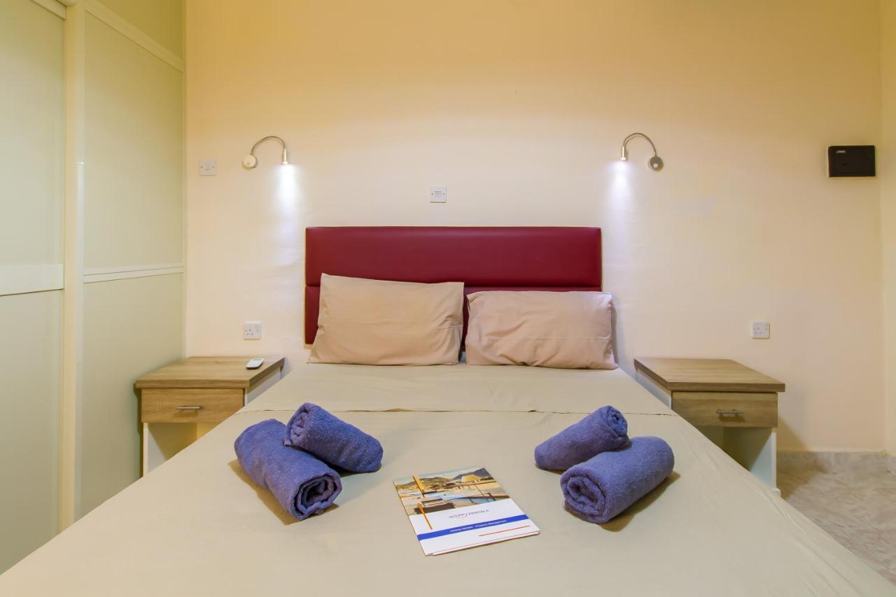 Pool & Sea Merill Apartments Mellieha Ngoại thất bức ảnh