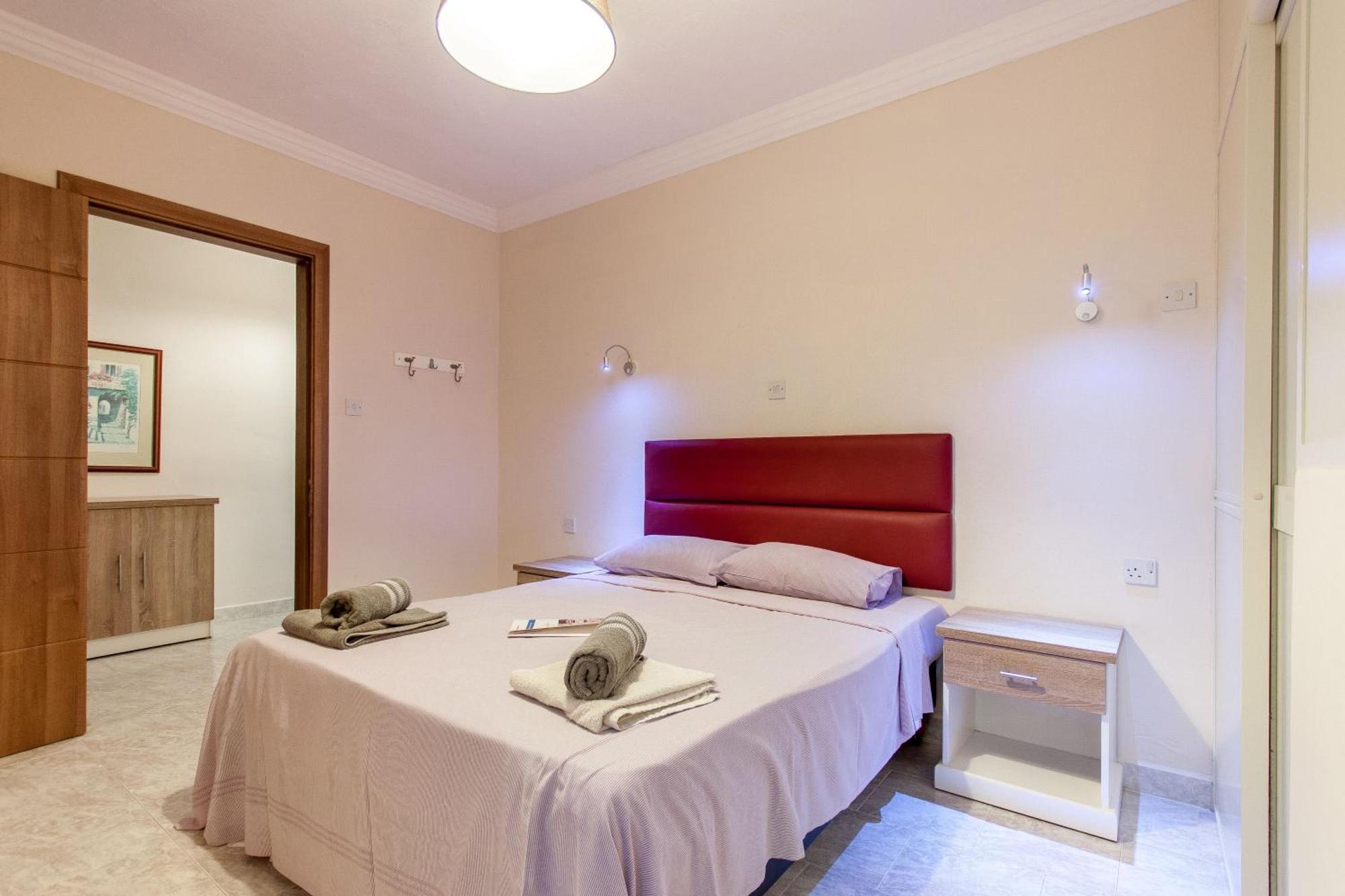 Pool & Sea Merill Apartments Mellieha Ngoại thất bức ảnh