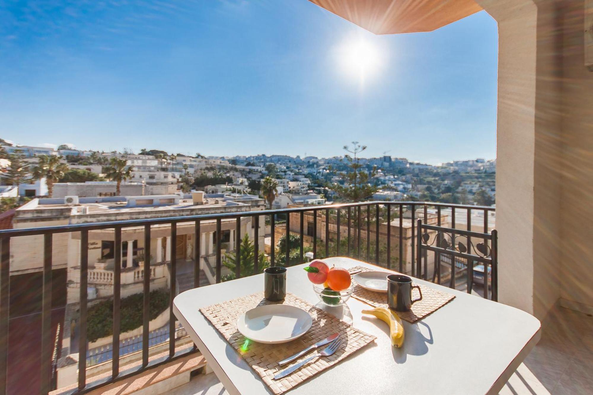 Pool & Sea Merill Apartments Mellieha Ngoại thất bức ảnh