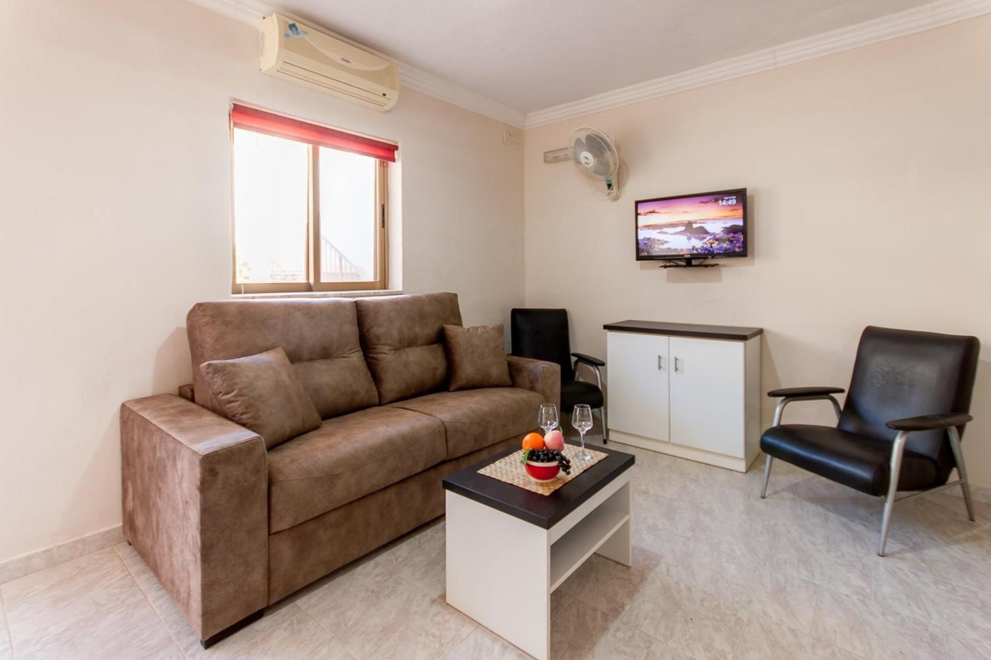 Pool & Sea Merill Apartments Mellieha Ngoại thất bức ảnh