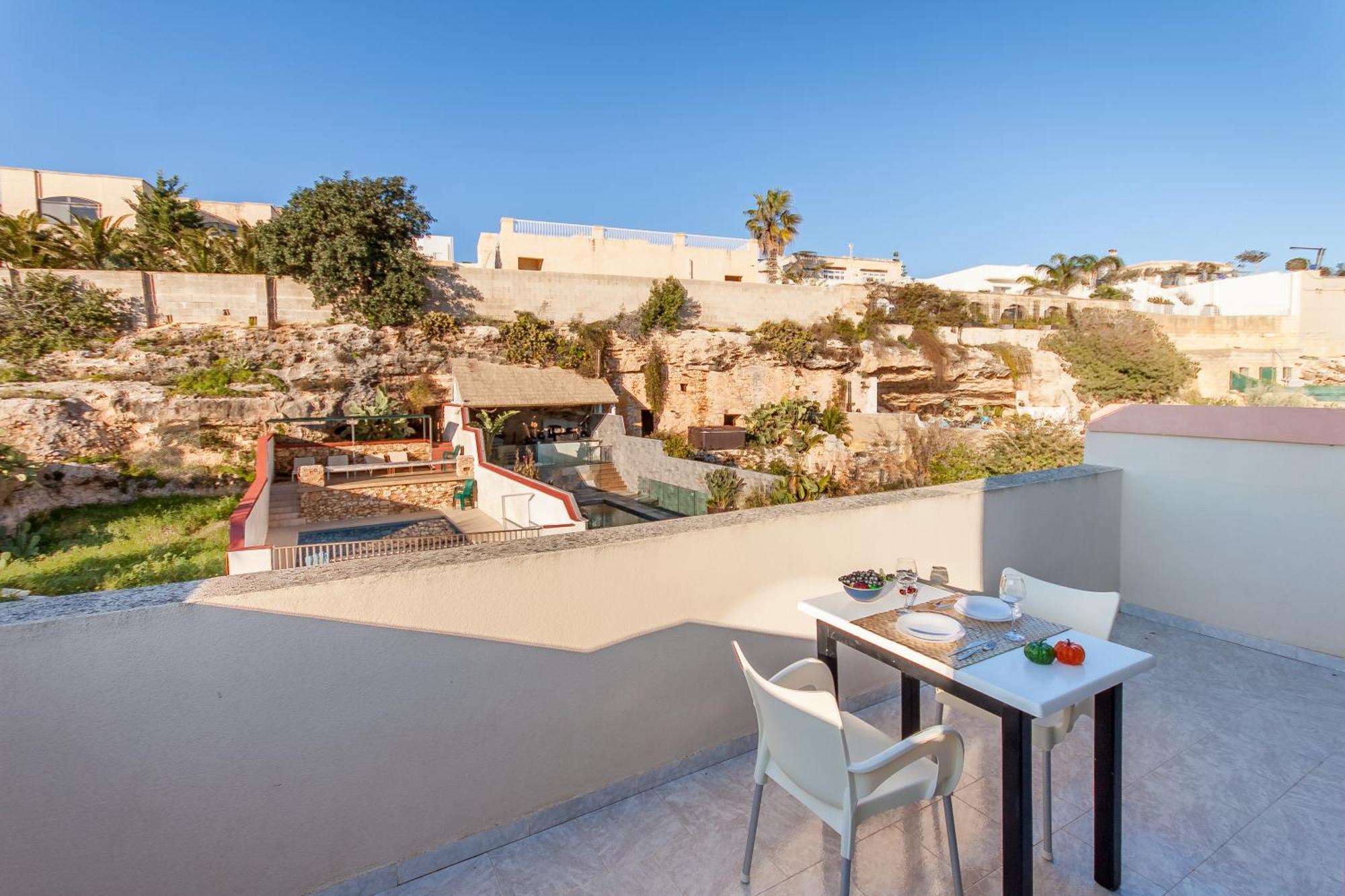 Pool & Sea Merill Apartments Mellieha Phòng bức ảnh