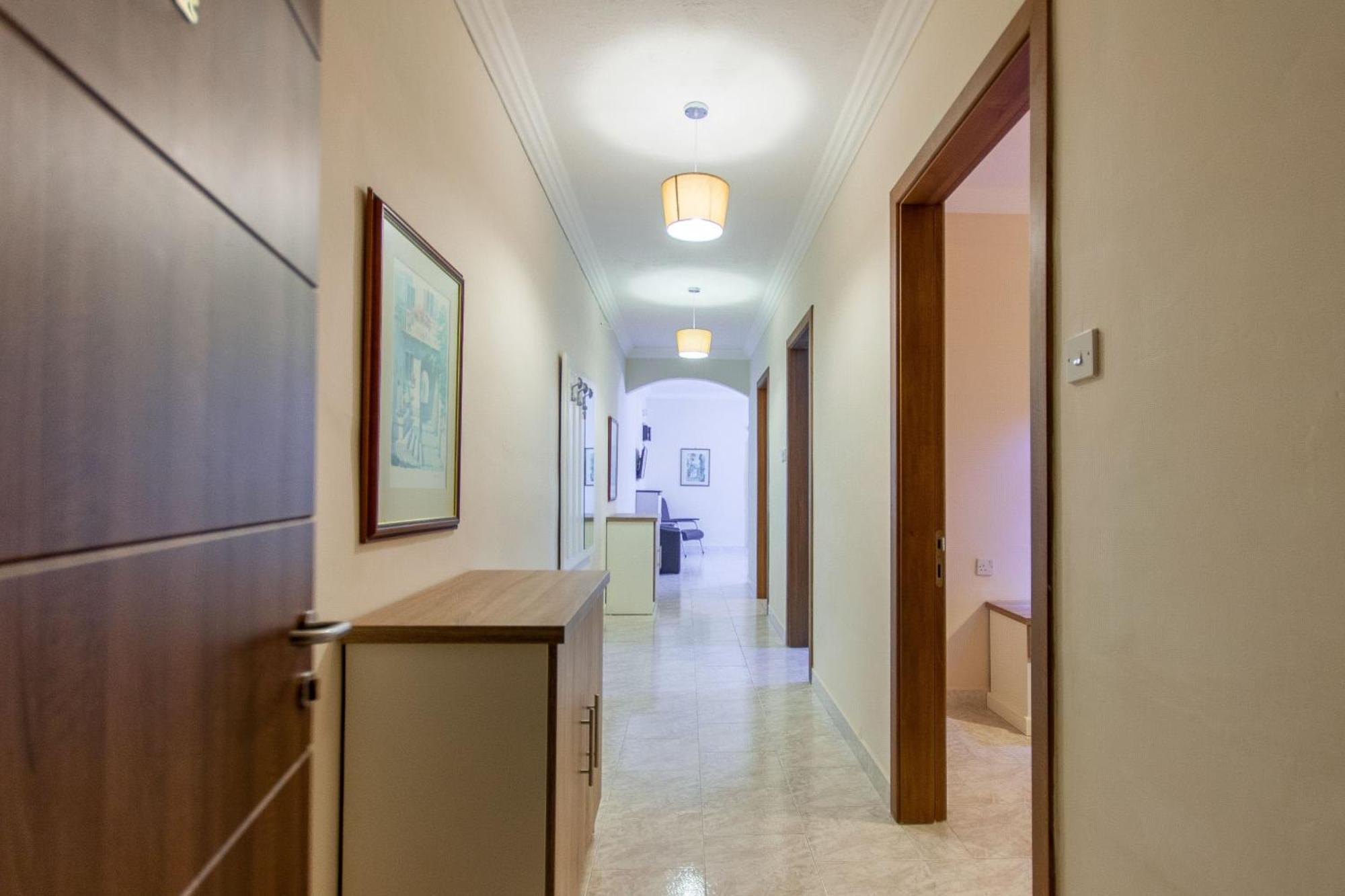 Pool & Sea Merill Apartments Mellieha Phòng bức ảnh
