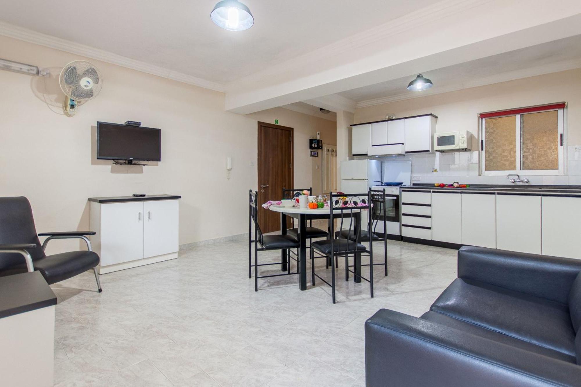 Pool & Sea Merill Apartments Mellieha Phòng bức ảnh