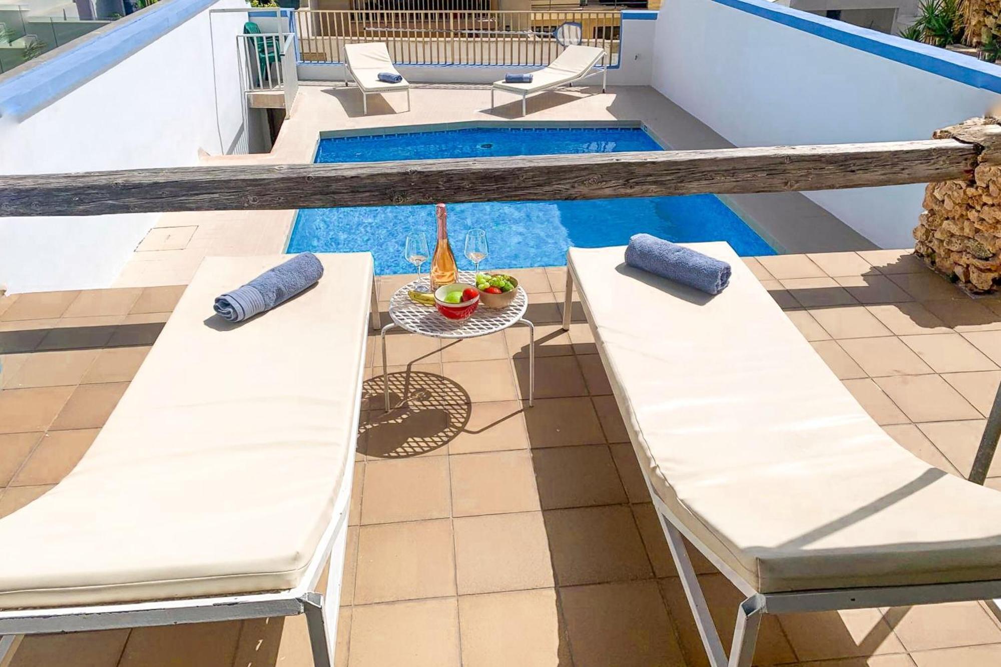 Pool & Sea Merill Apartments Mellieha Ngoại thất bức ảnh