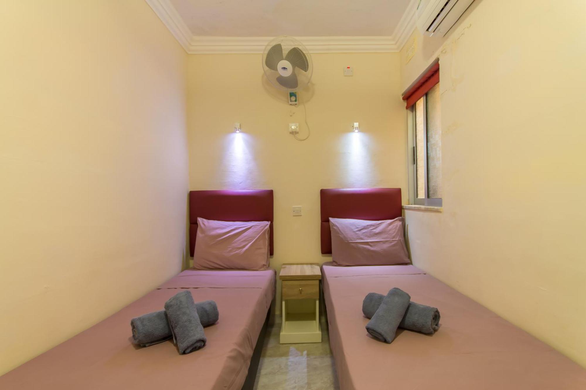 Pool & Sea Merill Apartments Mellieha Ngoại thất bức ảnh